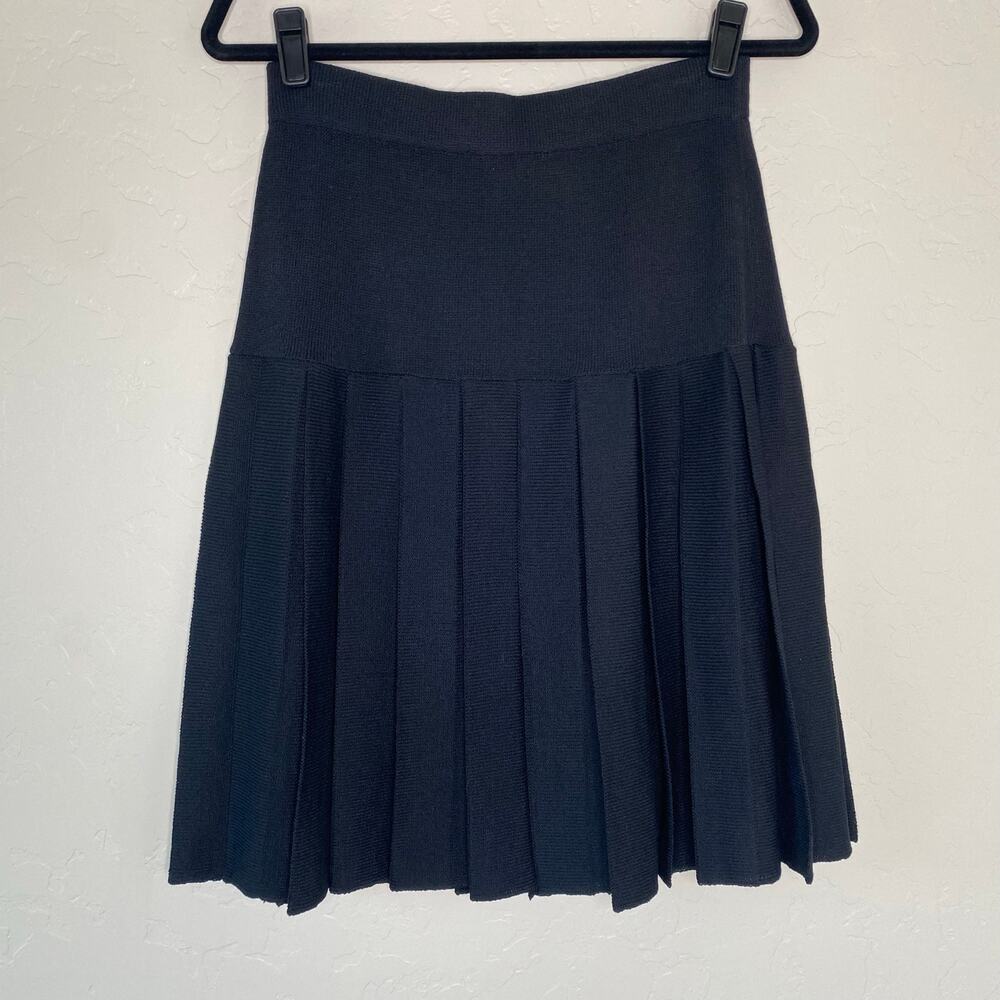 St. John Black Santana Knit Pleated Dark Academia Skirt 10 - Picture 8 of 9